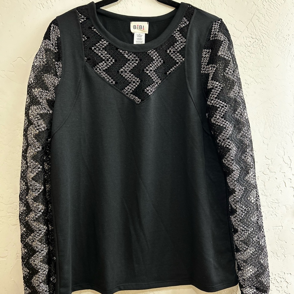 BiBi Black Top with Gray Zigzag Sleeves